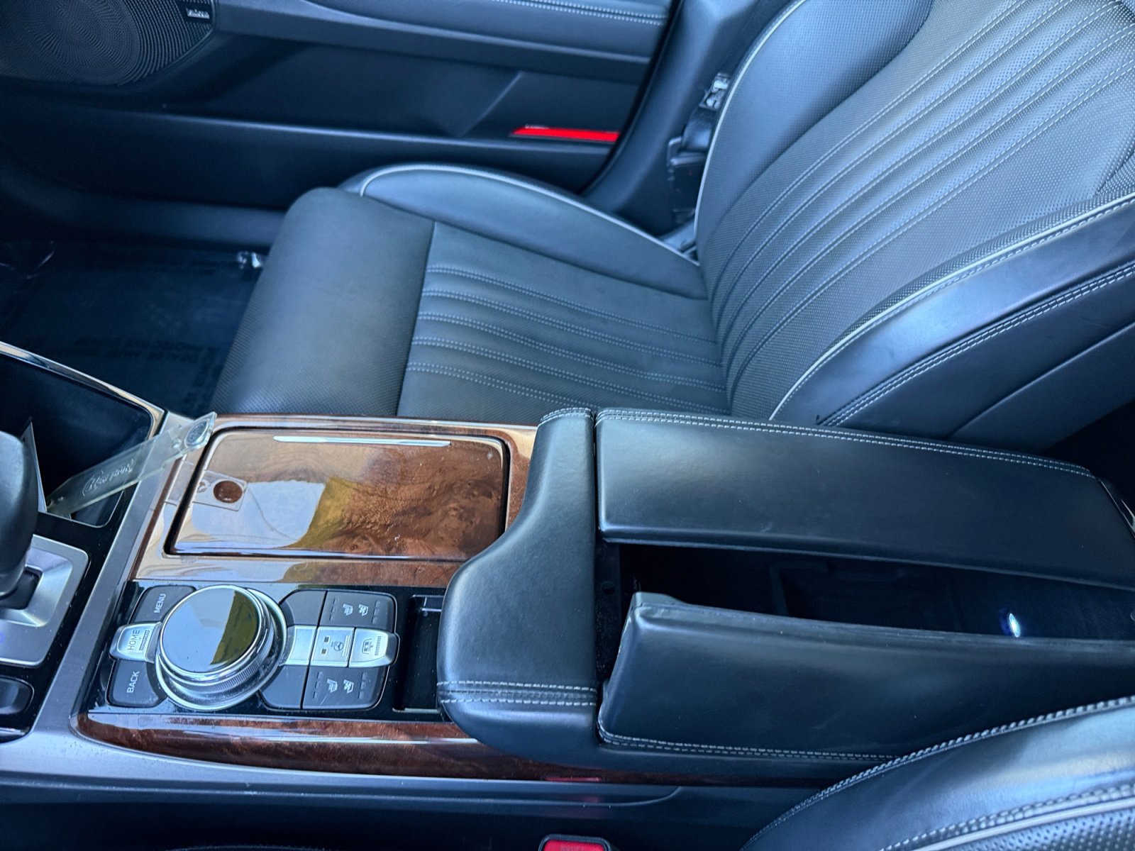 Used 2019 Genesis G90 5.0 Ultimate image 14