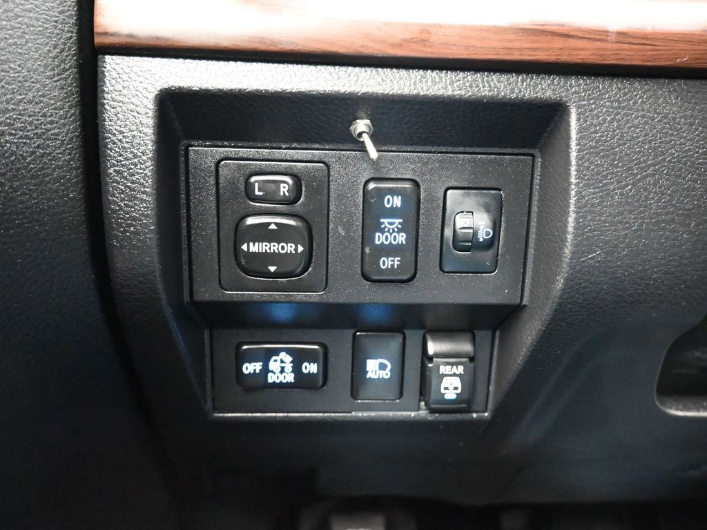 Used 2021 Toyota Tundra Limited w/ Limited Premium Package image 27