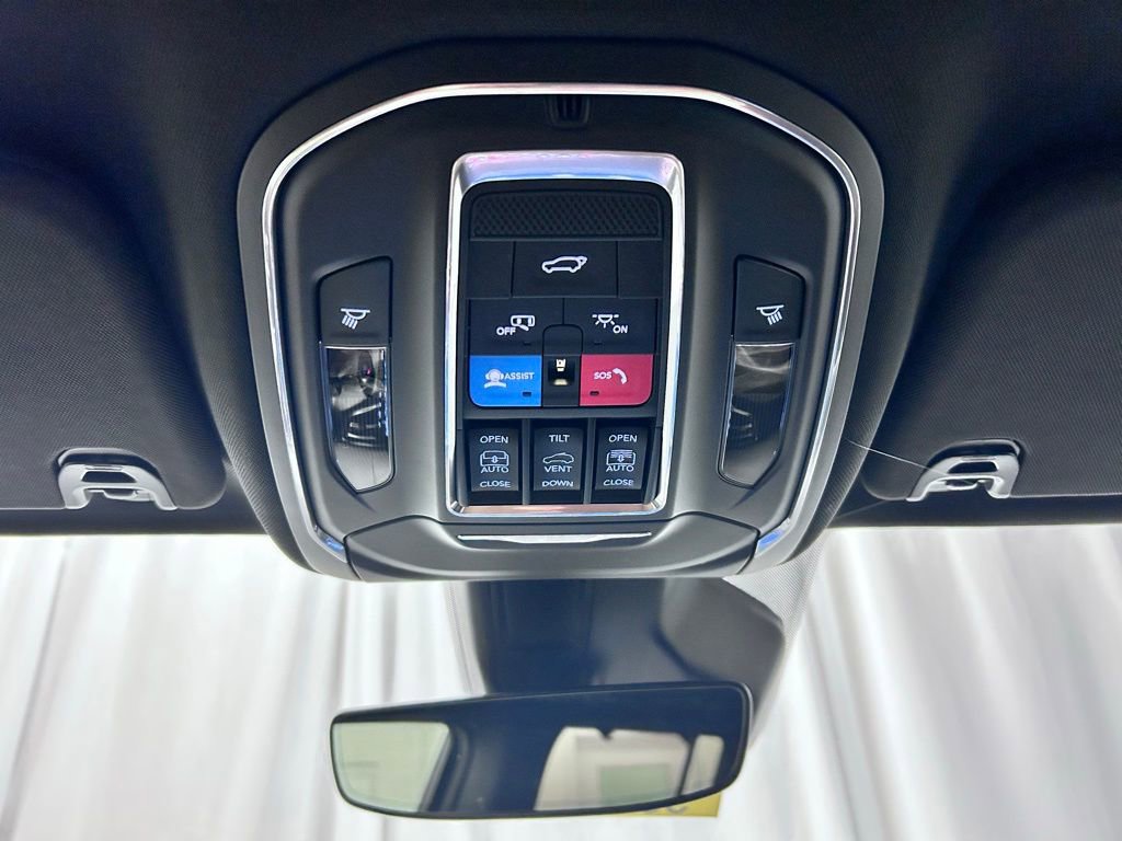 New 2026 Jeep Grand Wagoneer L Limited image 18