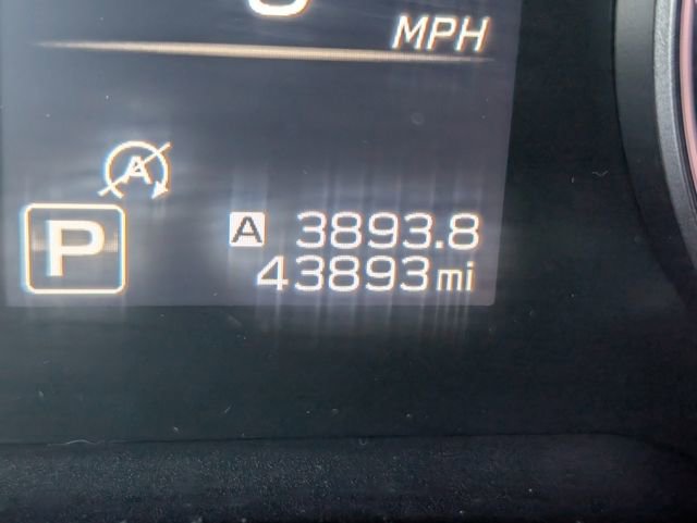 Used 2023 Subaru Outback Premium image 24