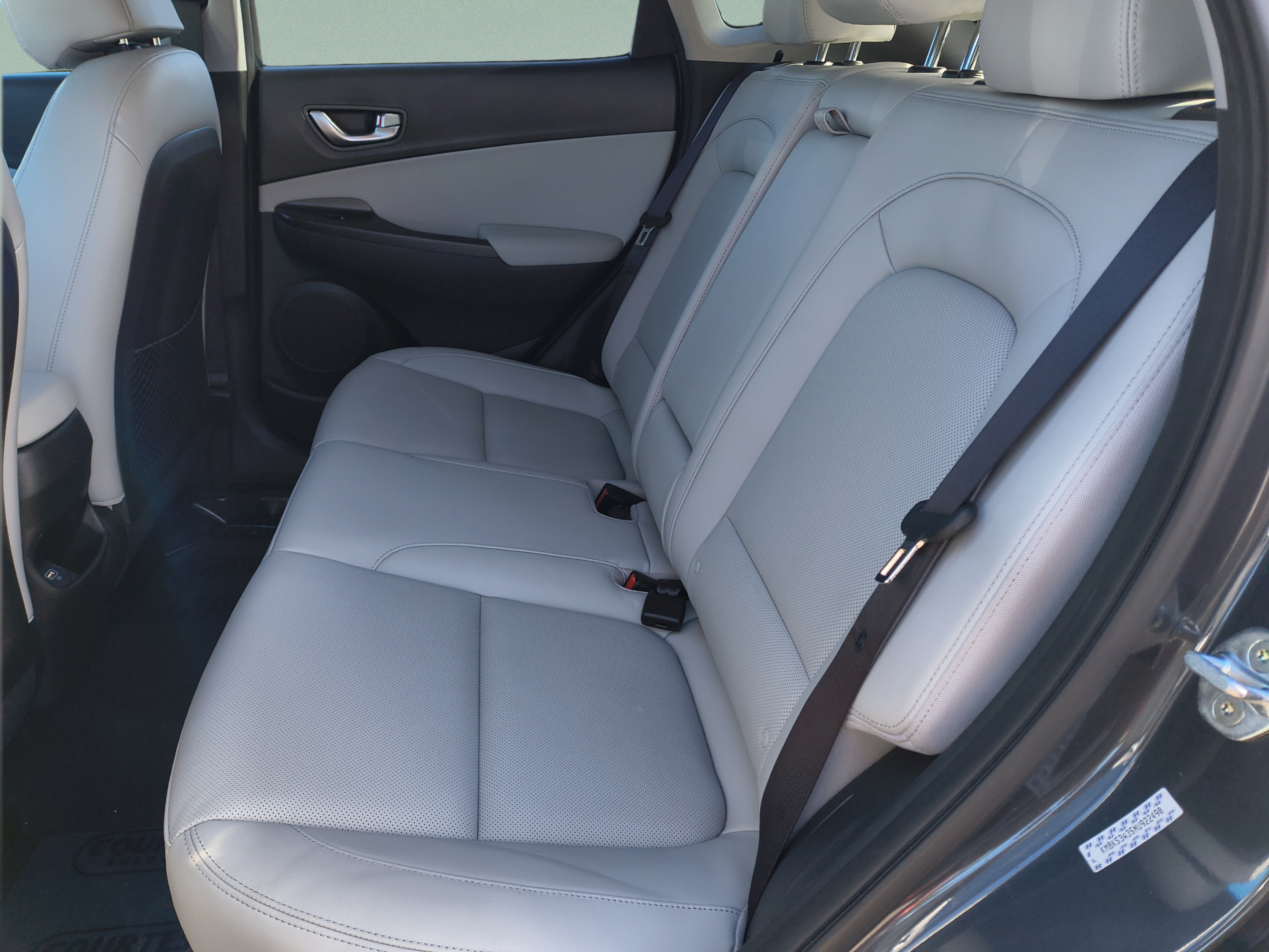 Certified 2022 Hyundai Kona Limited FWD image 15