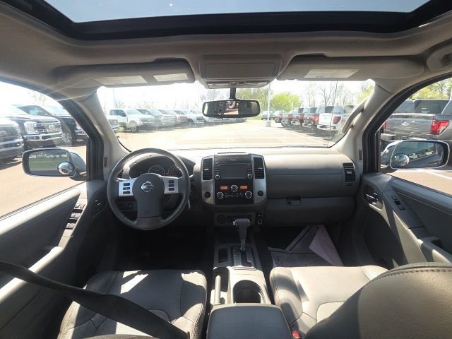Used 2019 Nissan Frontier SL RWD image 16