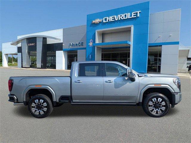 New 2026 GMC Sierra 2500 Denali w/ Denali Reserve Package image 3