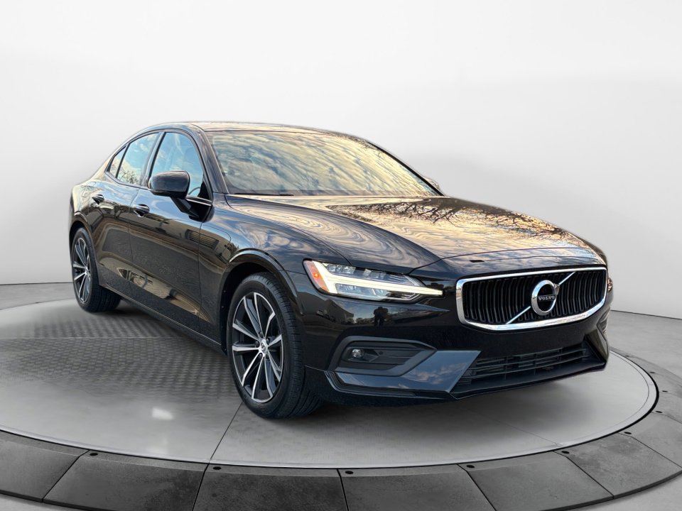 Used 2021 Volvo S60 T5 Momentum w/ Premium Package