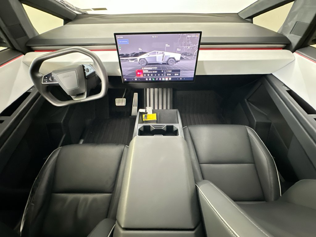 Used 2024 Tesla Cybertruck AWD Crew Cab image 9
