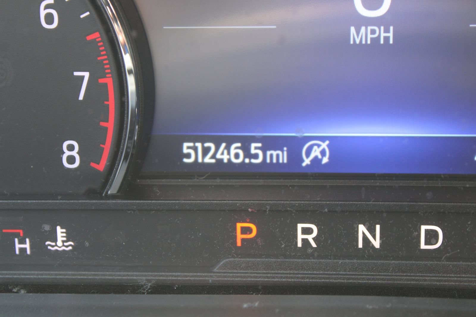 Used 2022 Ford Explorer XLT w/ Equipment Group 202A AWD/4WD image 32