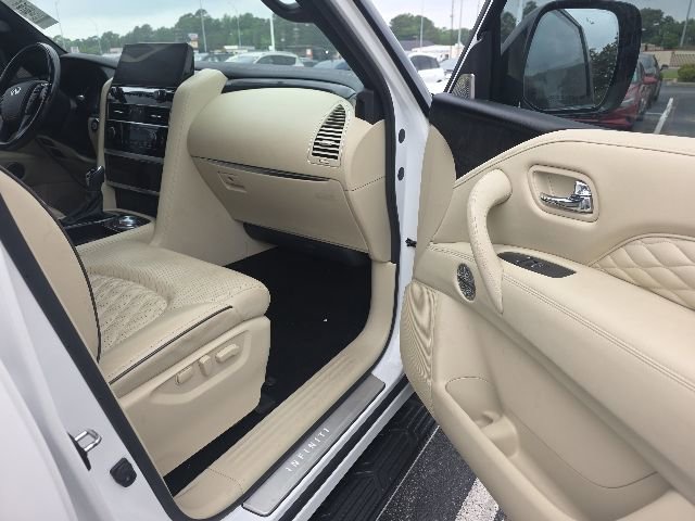 Used 2024 INFINITI QX80 Sensory AWD/4WD image 9