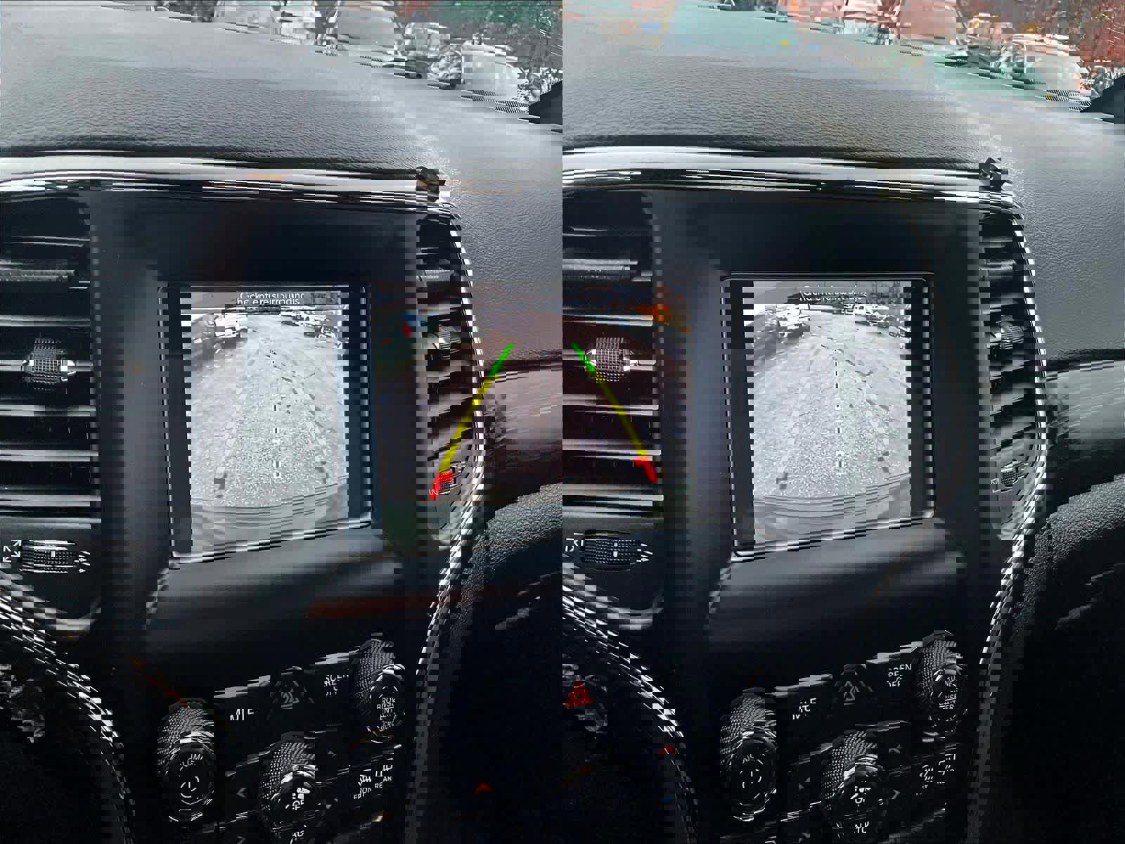 Used 2020 Jeep Grand Cherokee Laredo image 18