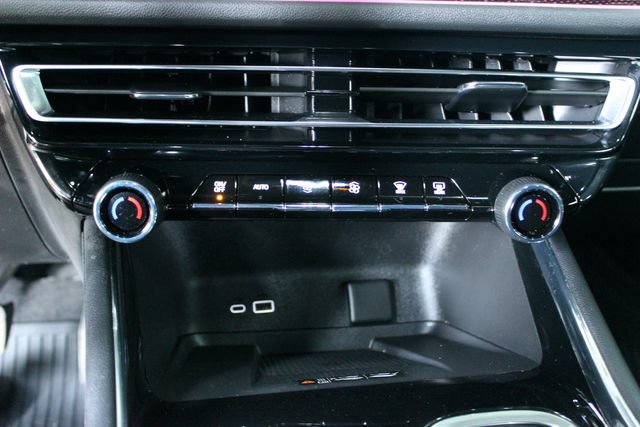 Used 2025 Chevrolet Traverse RS w/ LPO, Floor Liner Package AWD/4WD image 25