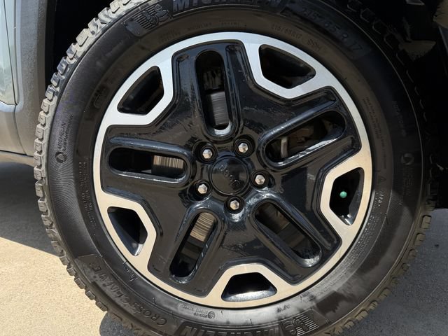 Used 2016 Jeep Renegade Trailhawk AWD/4WD image 10