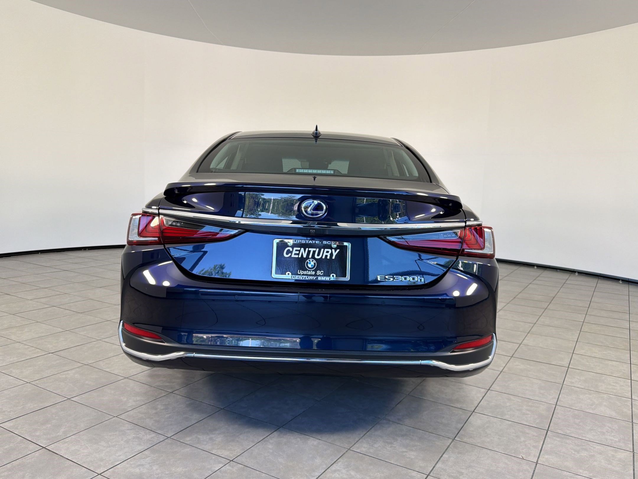 Used 2020 Lexus ES 300h w/ Luxury Package FWD image 10