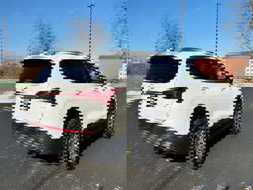 Used 2023 Hyundai Santa Fe SEL image 7