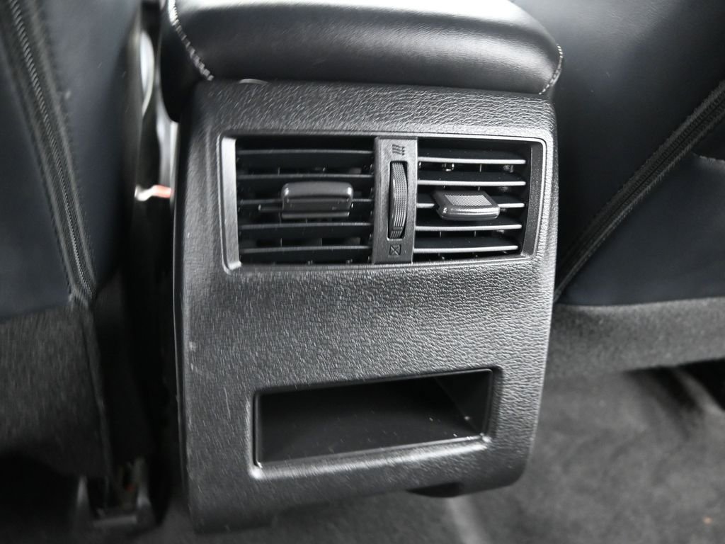 Used 2024 Mitsubishi Outlander SE AWD/4WD image 13