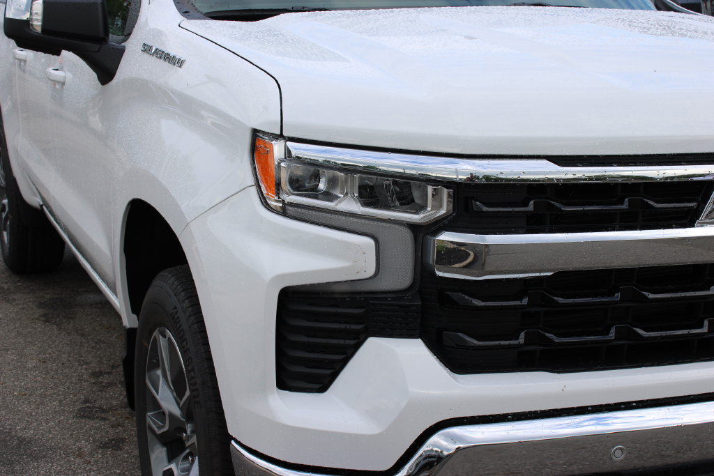 New 2026 Chevrolet Silverado 1500 LT w/ Safety Package AWD/4WD image 6