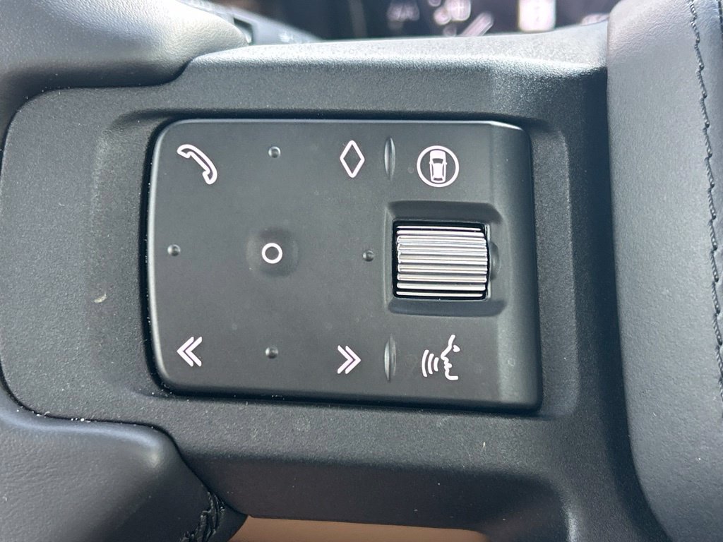 Used 2026 Land Rover Defender 130 X AWD/4WD image 26