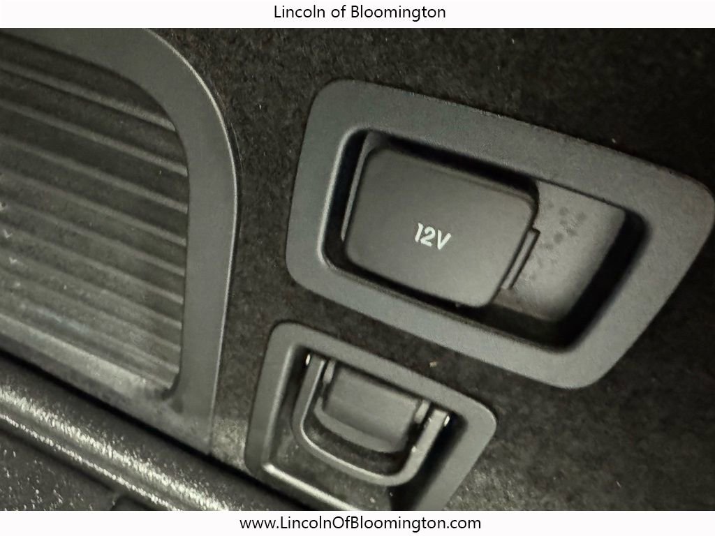 Certified 2022 Lincoln Aviator Reserve w/ Equipment Group 201A image 31