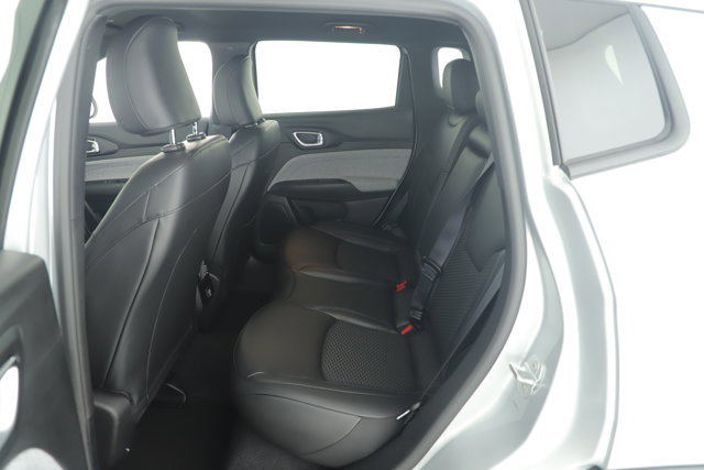 New 2026 Jeep Compass Latitude image 16