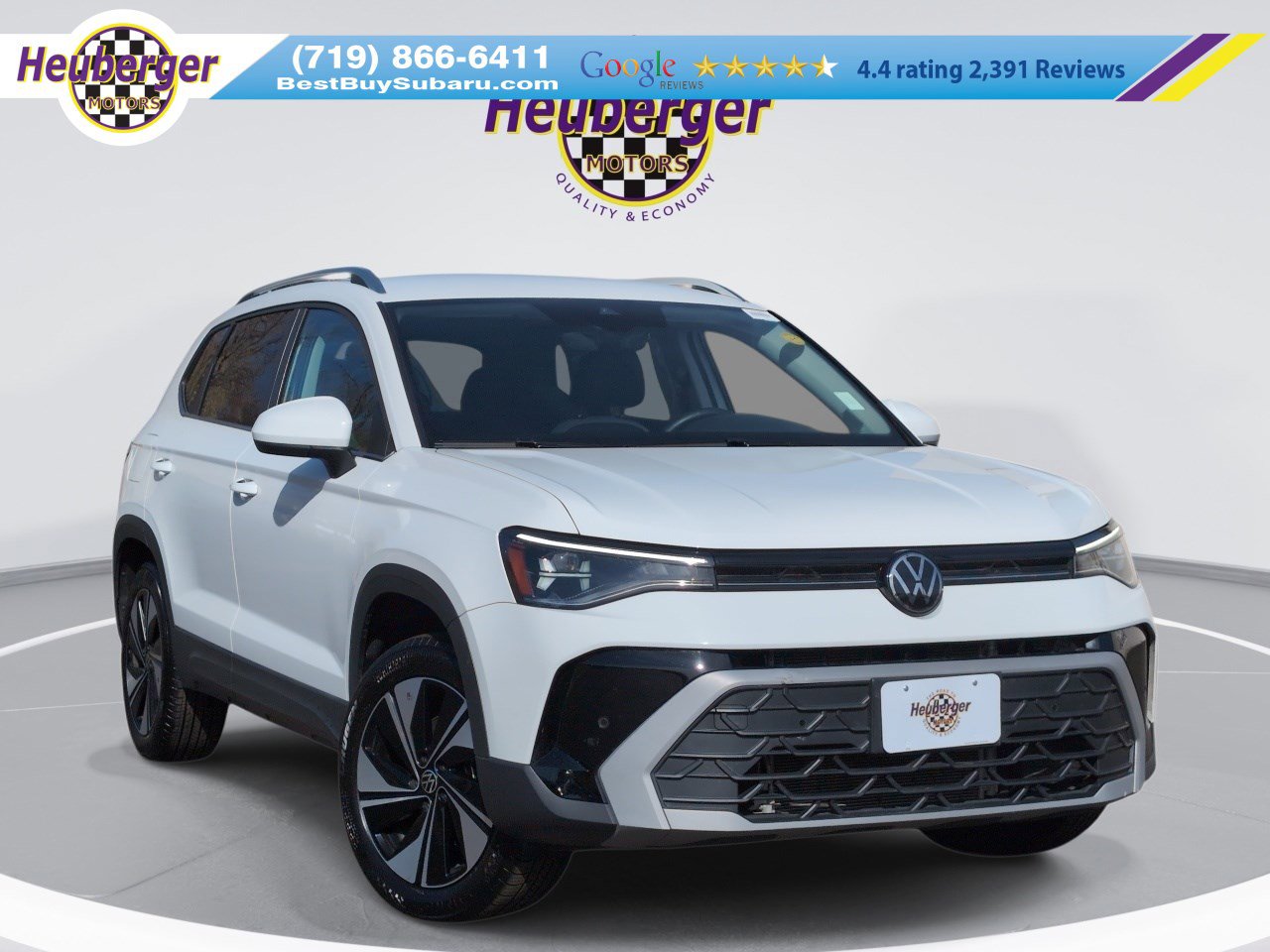 Used 2025 Volkswagen Taos SE AWD/4WD image 1