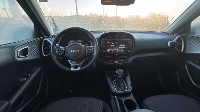 Used 2024 Kia Soul LX w/ Option Group 015 image 9