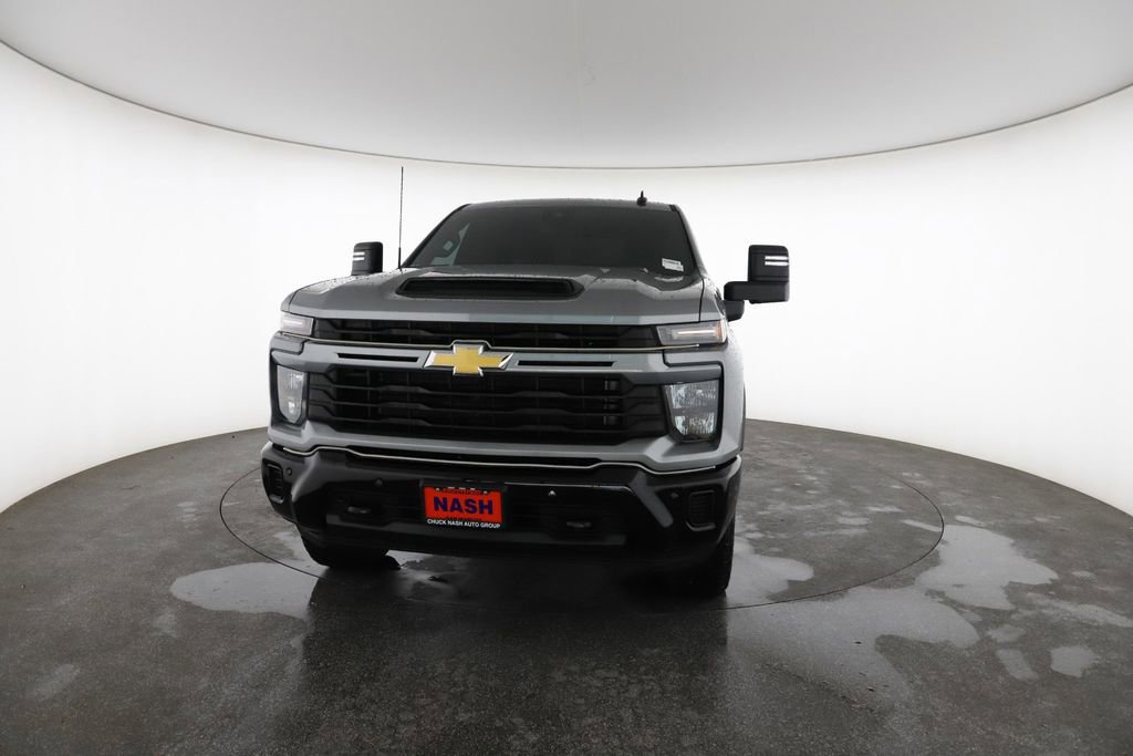 Used 2026 Chevrolet Silverado 2500 Custom w/ Custom Value Package image 4