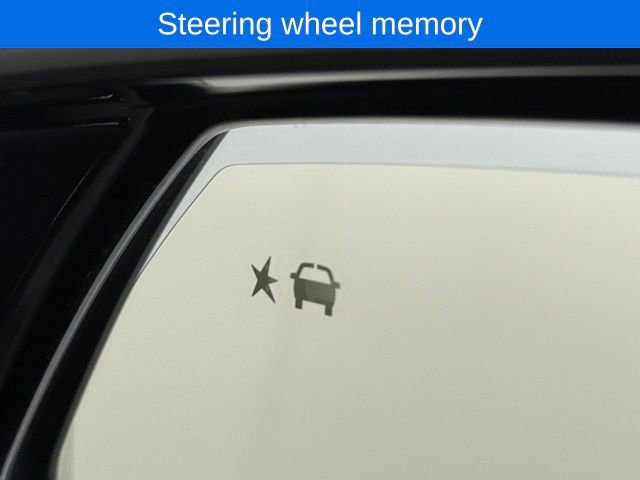 Used 2025 Chevrolet Suburban Premier image 27