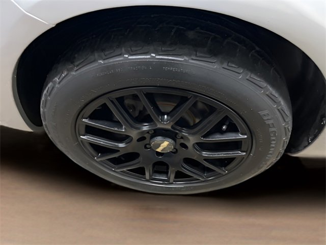 Used 2019 Nissan Versa SV image 10