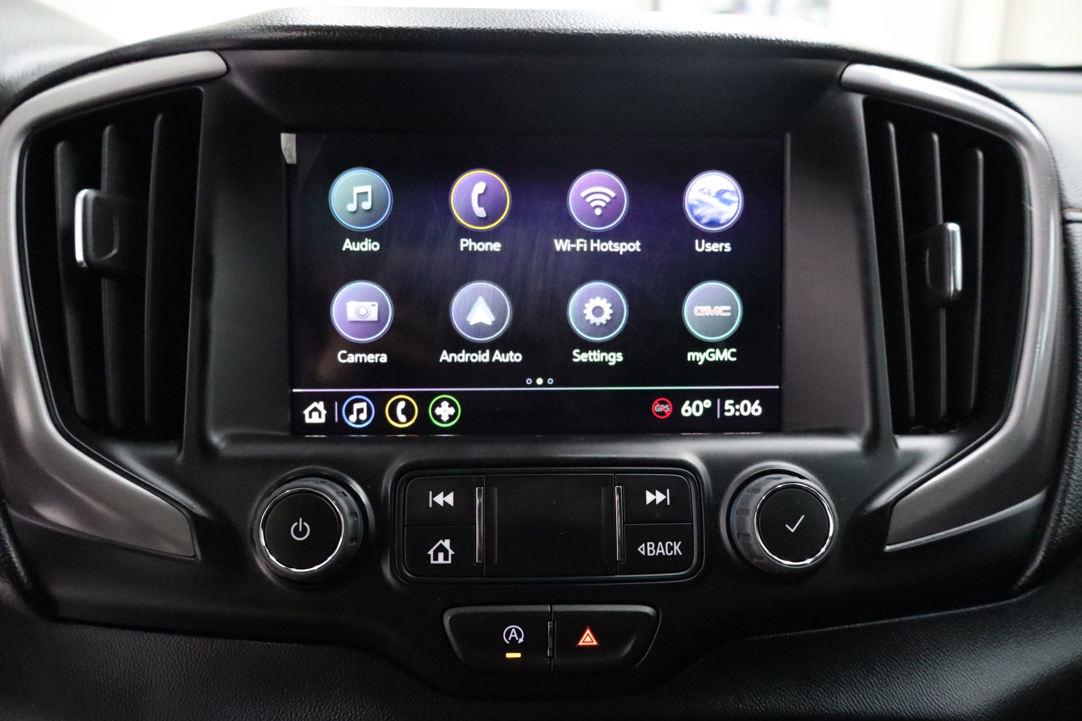 Used 2024 GMC Terrain AT4 w/ Tech Package image 22