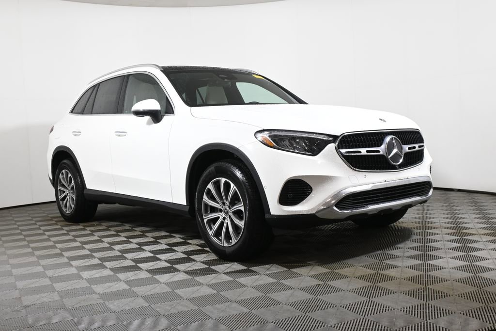 Used 2026 Mercedes-Benz GLC 300 4MATIC image 9