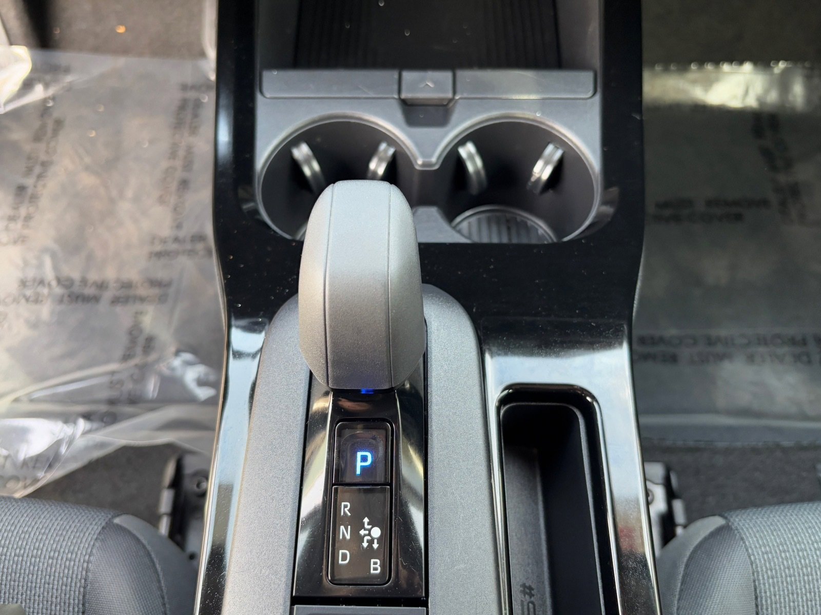 Used 2024 Toyota Prius LE image 28