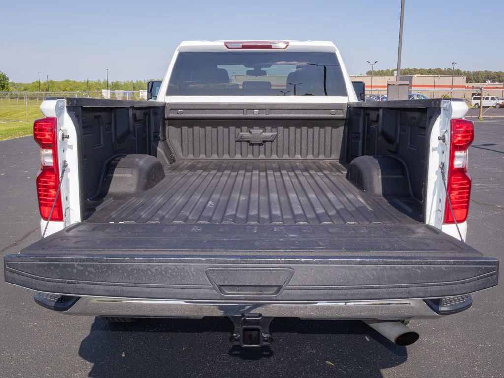 Used 2020 Chevrolet Silverado 2500 W/T w/ WT Convenience Package AWD/4WD image 4