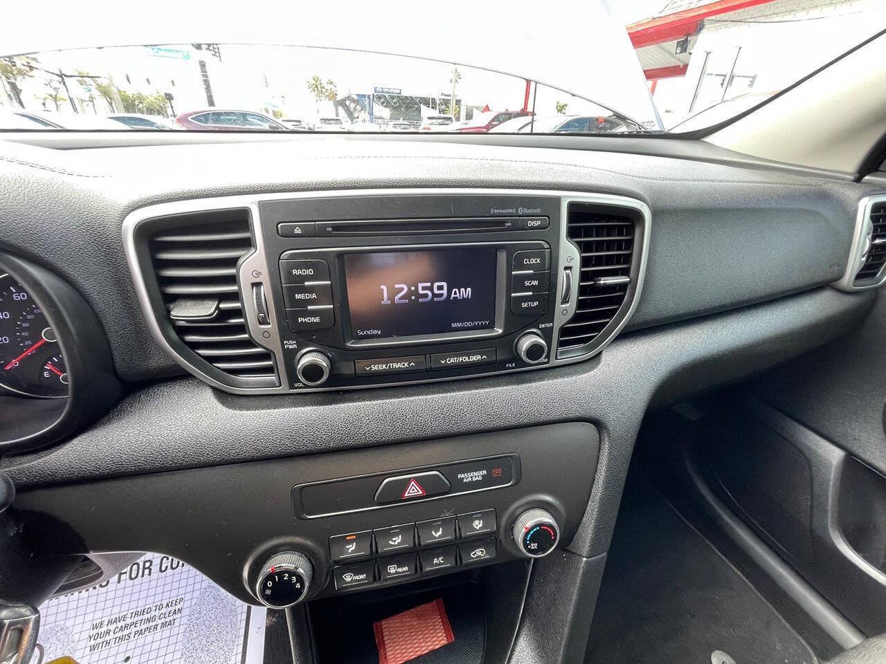 Used 2017 Kia Sportage LX AWD/4WD image 4