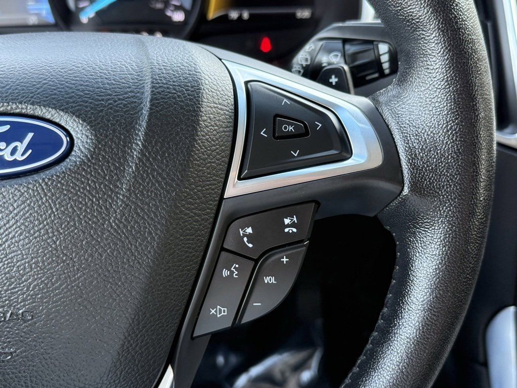 Used 2019 Ford Edge Titanium image 30