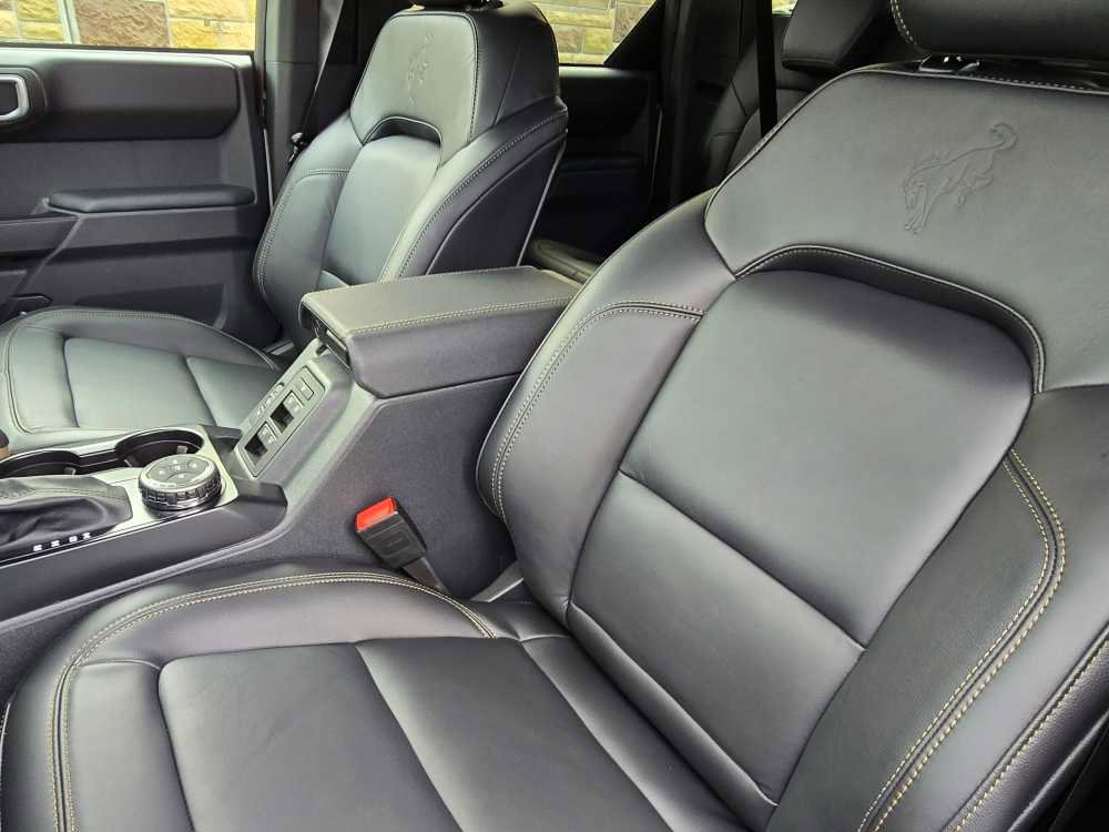 New 2025 Ford Bronco Badlands image 15