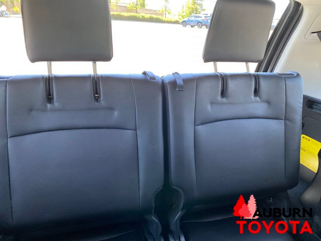 Used 2018 Toyota 4Runner SR5 Premium AWD/4WD image 17