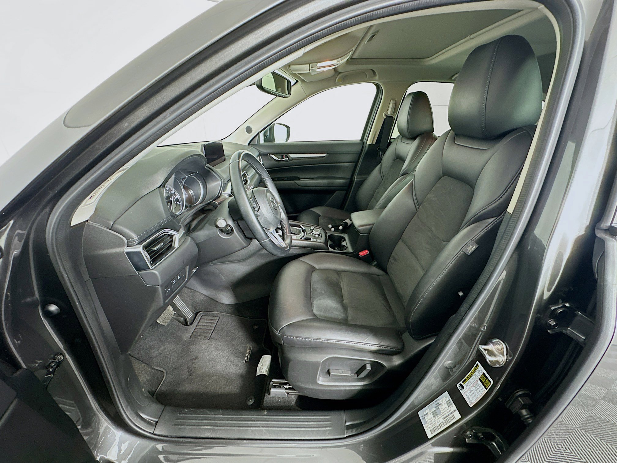 Used 2019 MAZDA CX-5 Touring image 13