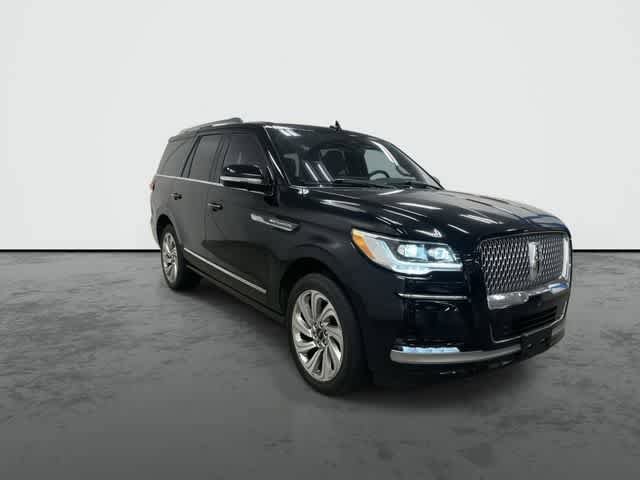 Used 2024 Lincoln Navigator Reserve image 6