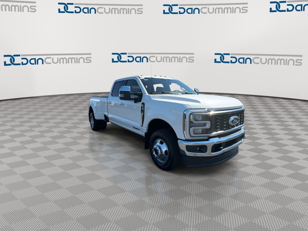 New 2026 Ford F350 Lariat image 2