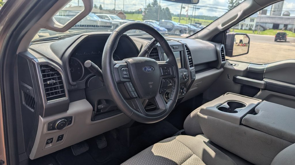 Used 2019 Ford F150 XLT w/ Equipment Group 301A Mid RWD image 7