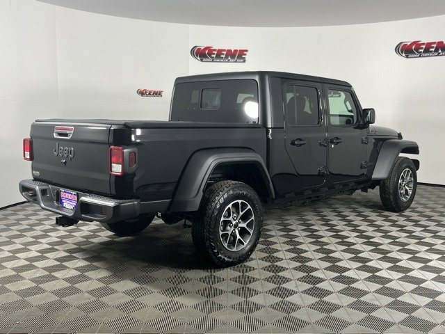 New 2025 Jeep Gladiator Sport image 3