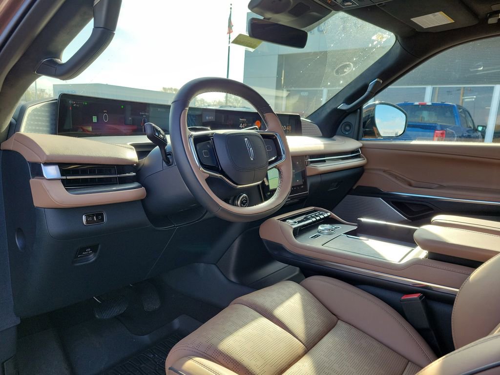 New 2025 Lincoln Navigator L Black Label image 20