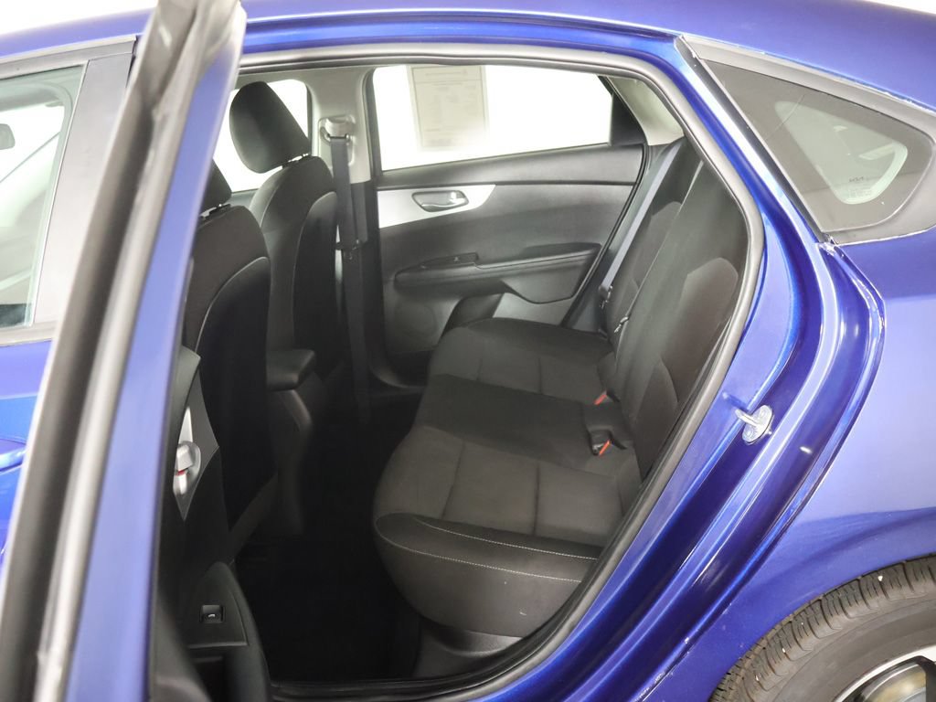 Used 2023 Kia Forte LXS FWD image 28