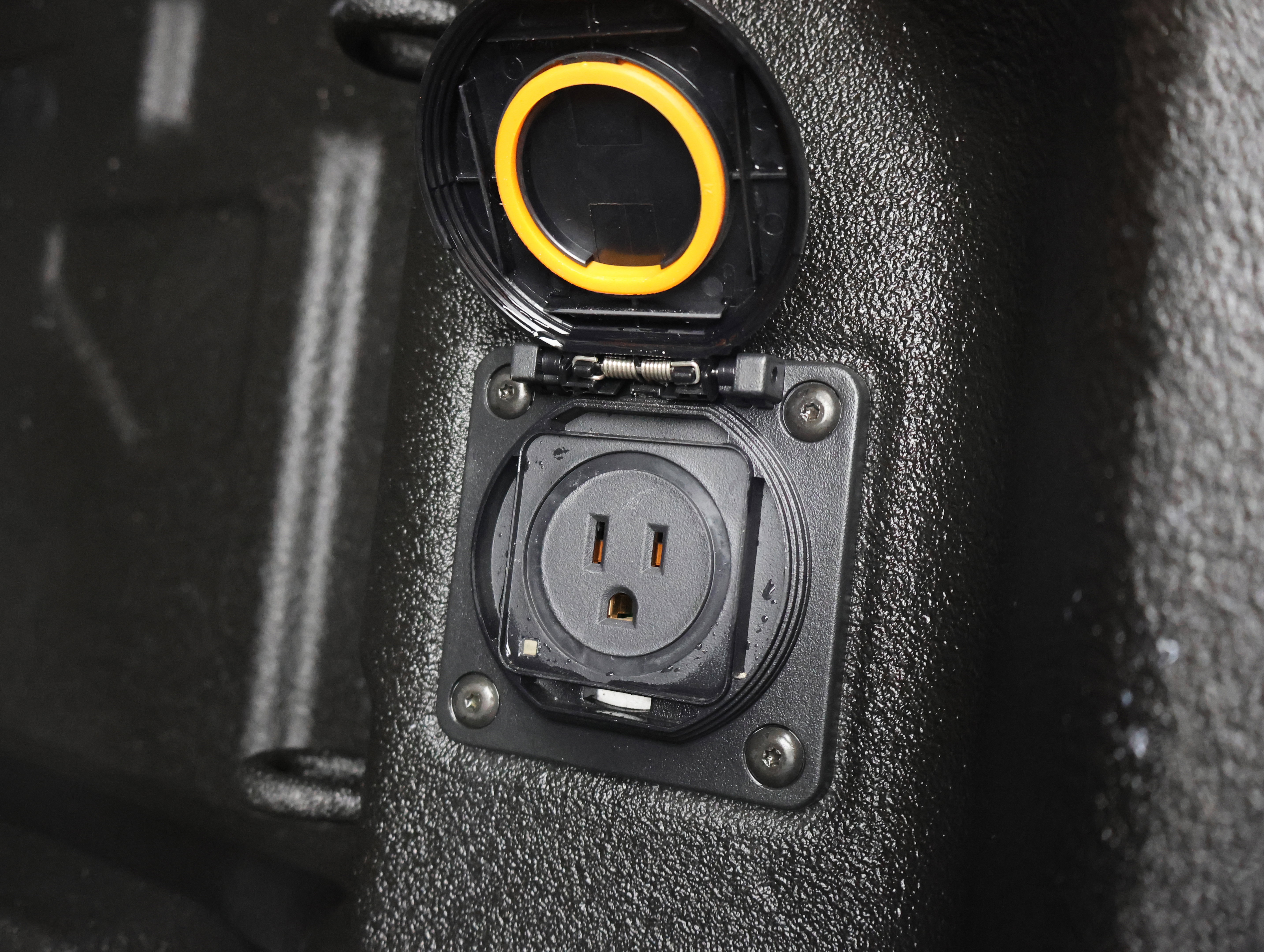 Used 2021 Chevrolet Silverado 2500 High Country w/ Z71 Off-Road Package image 33