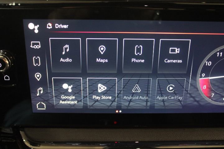 Used 2024 GMC Sierra 1500 AT4 w/ Technology Package image 4