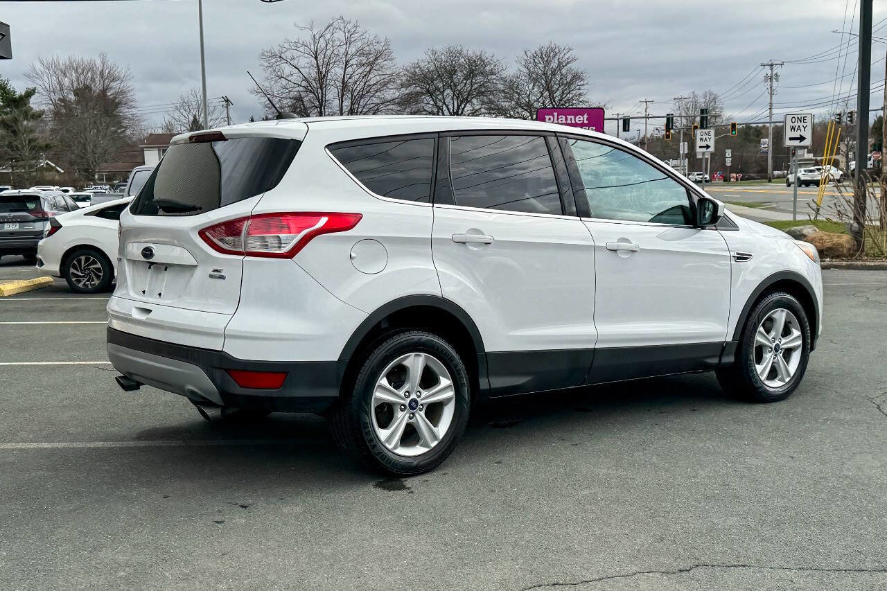 Used 2014 Ford Escape SE image 4