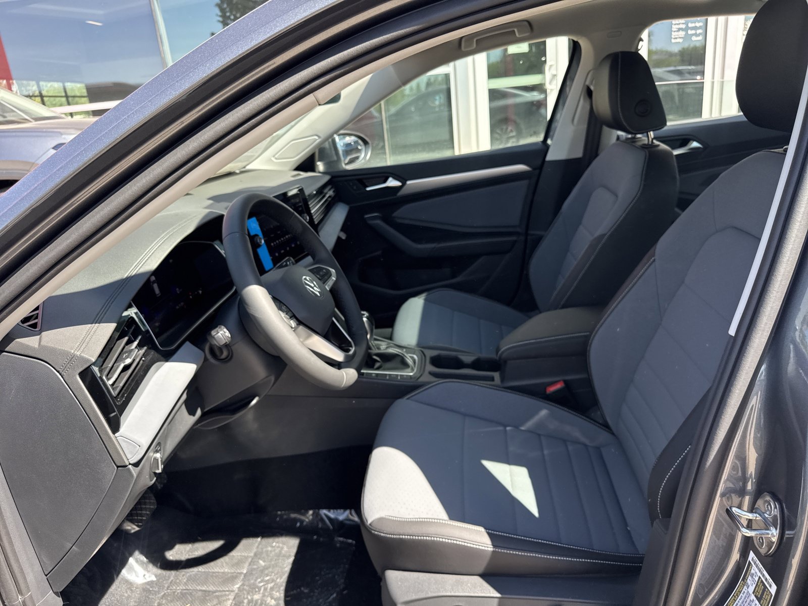 New 2026 Volkswagen Jetta SE FWD image 12