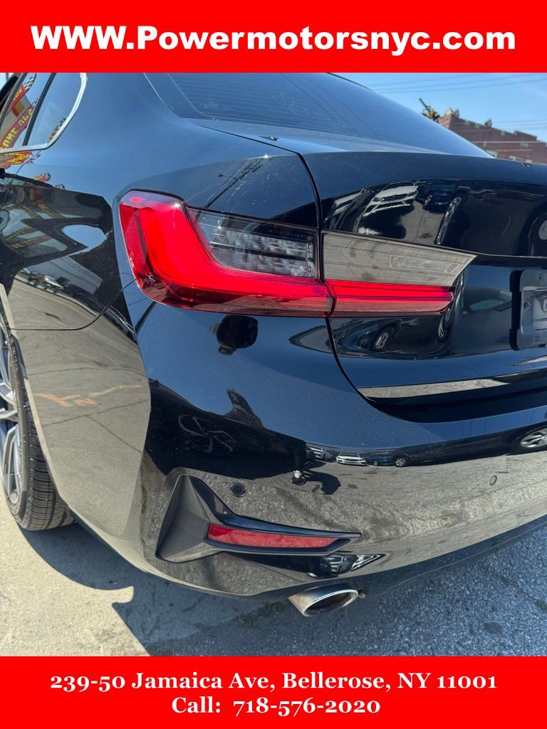 Used 2019 BMW 330i xDrive Sedan w/ Driving Assistance Package AWD/4WD image 16
