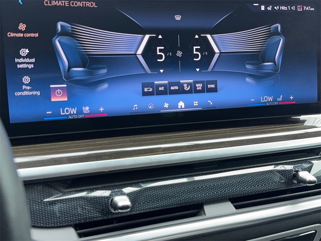 Used 2024 BMW X7 xDrive40i image 27