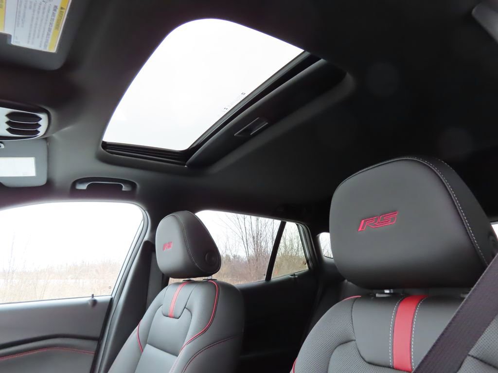 New 2026 Chevrolet Trax RS w/ Sunroof Package FWD image 7