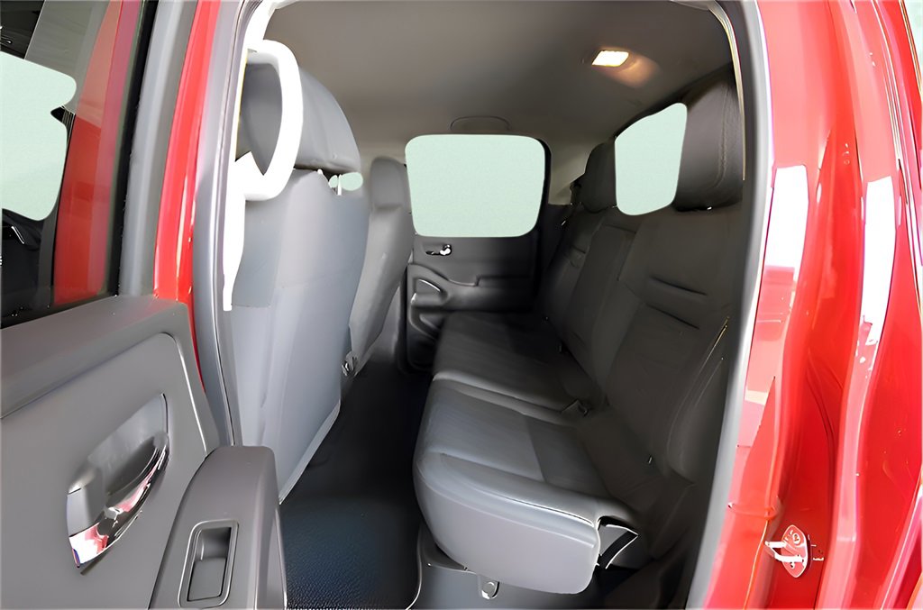 Used 2024 Nissan Frontier SV w/ SV Convenience Package image 33