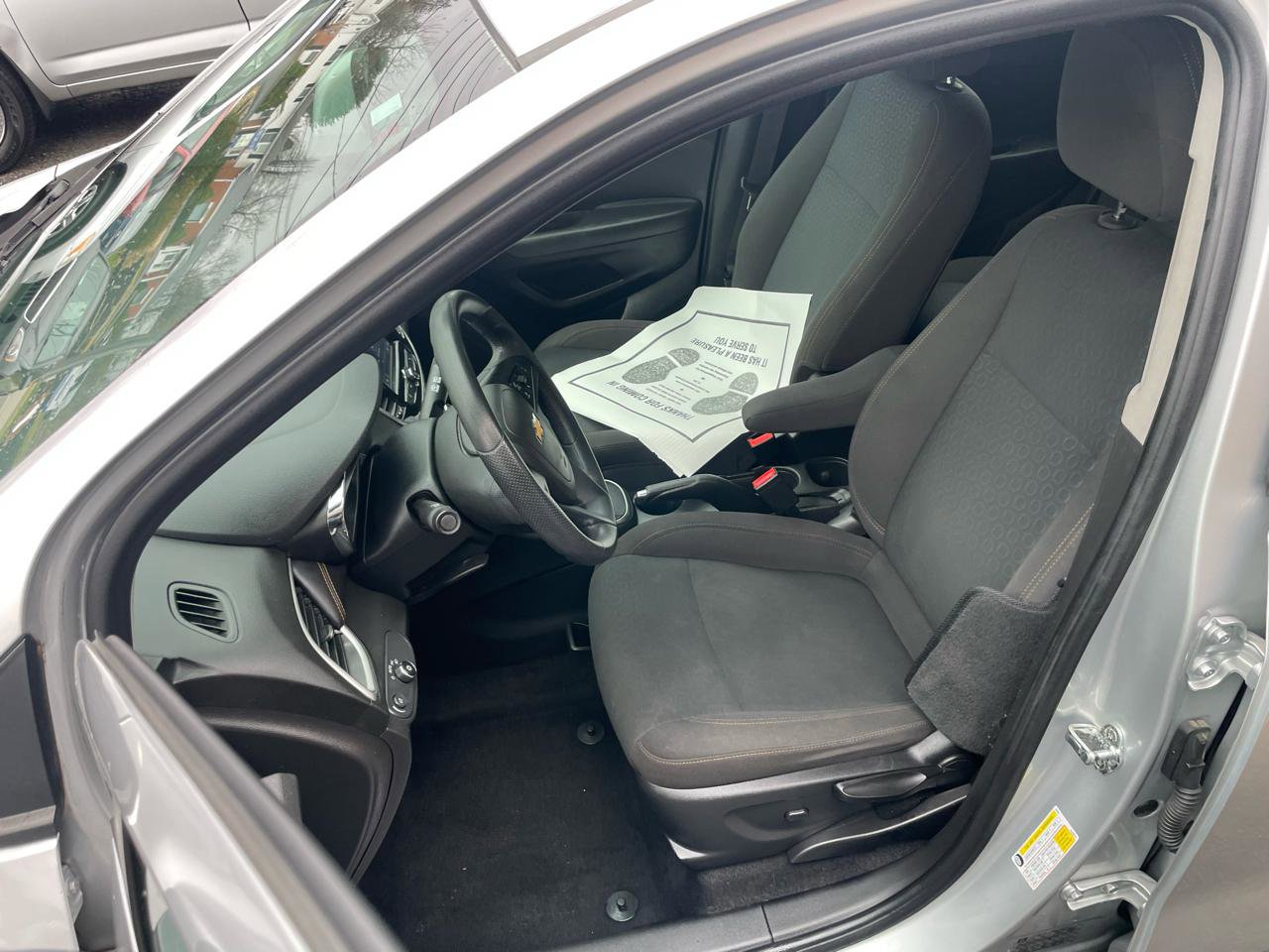 Used 2018 Chevrolet Trax LS AWD/4WD image 24